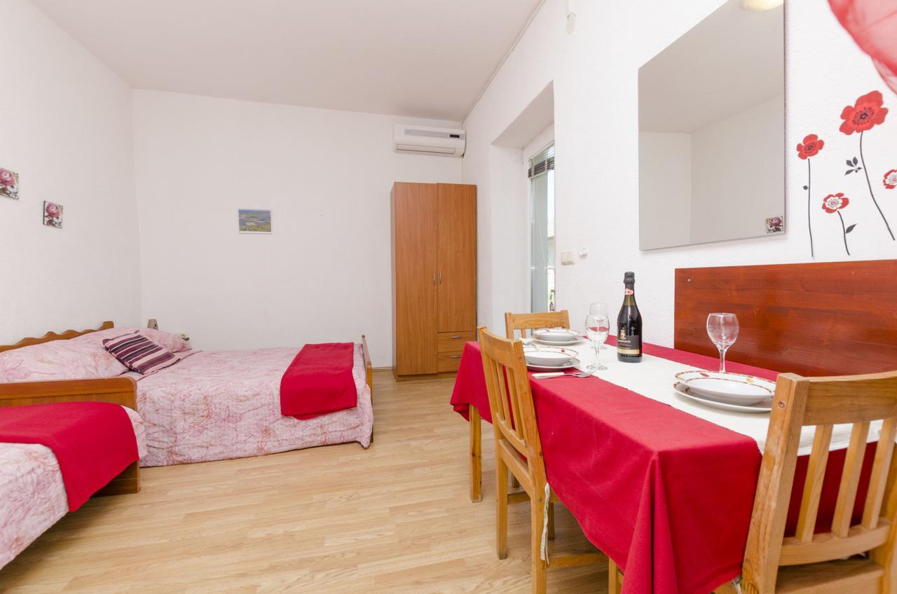 Apartments Ivana ニン エクステリア 写真