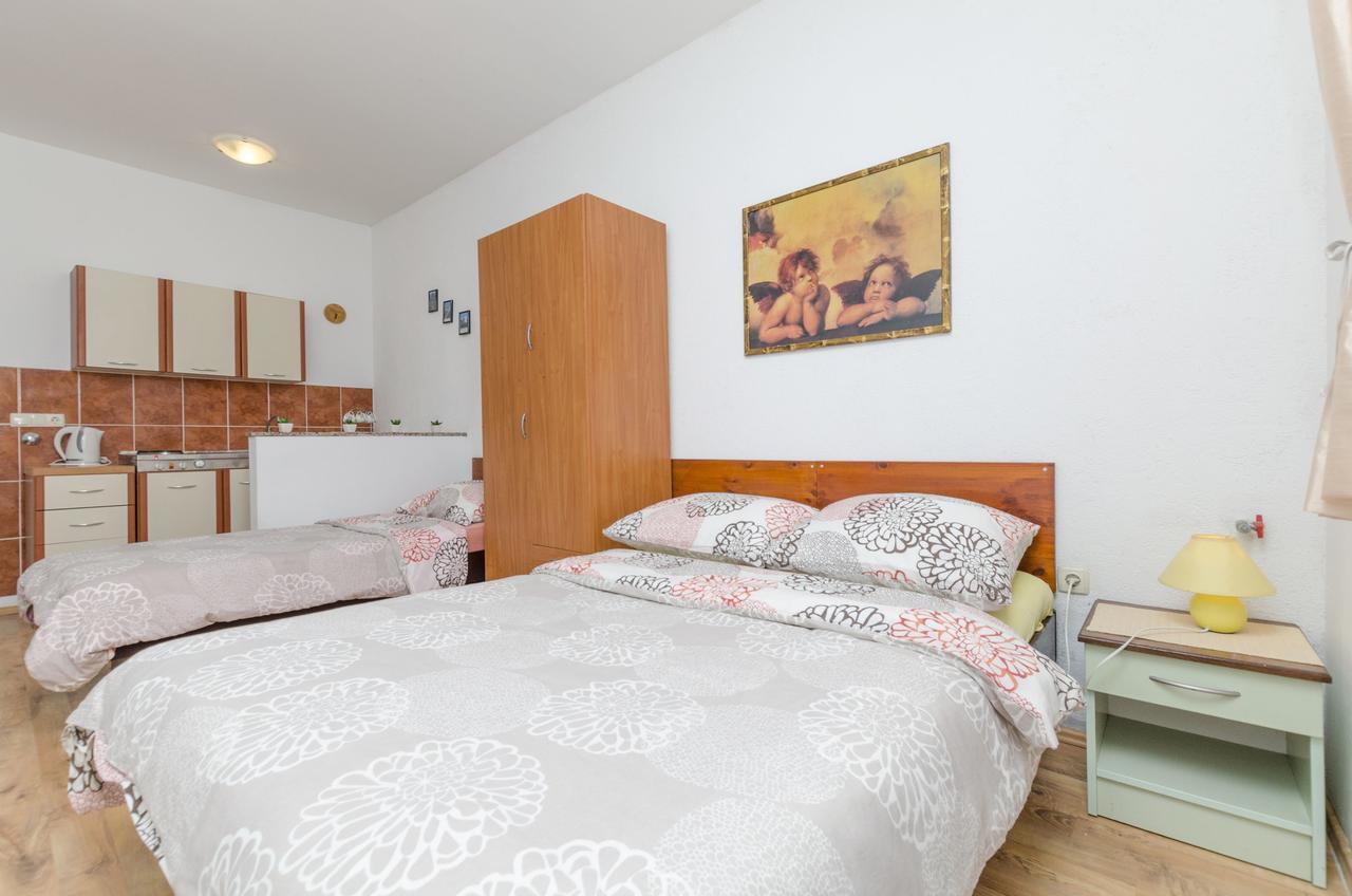 Apartments Ivana ニン エクステリア 写真